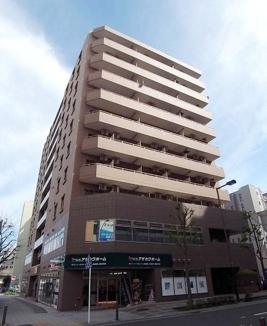 横浜市都筑区茅ケ崎中央のマンションの建物外観