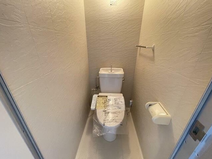 トイレ　※別部屋参考写真