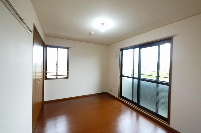 その他部屋・スペース　落ち着いて過ごせるお部屋なので、寝室にいかがでしょうか