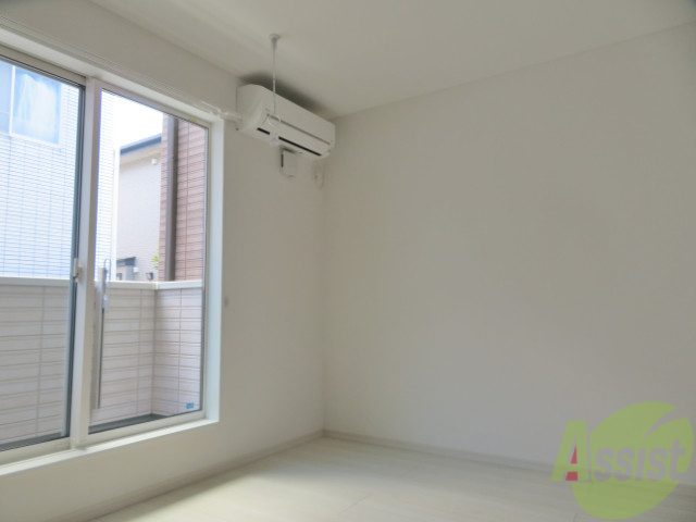 居室・リビング　６帖の１Ｋになります。陽当たりが良くて良いですね～