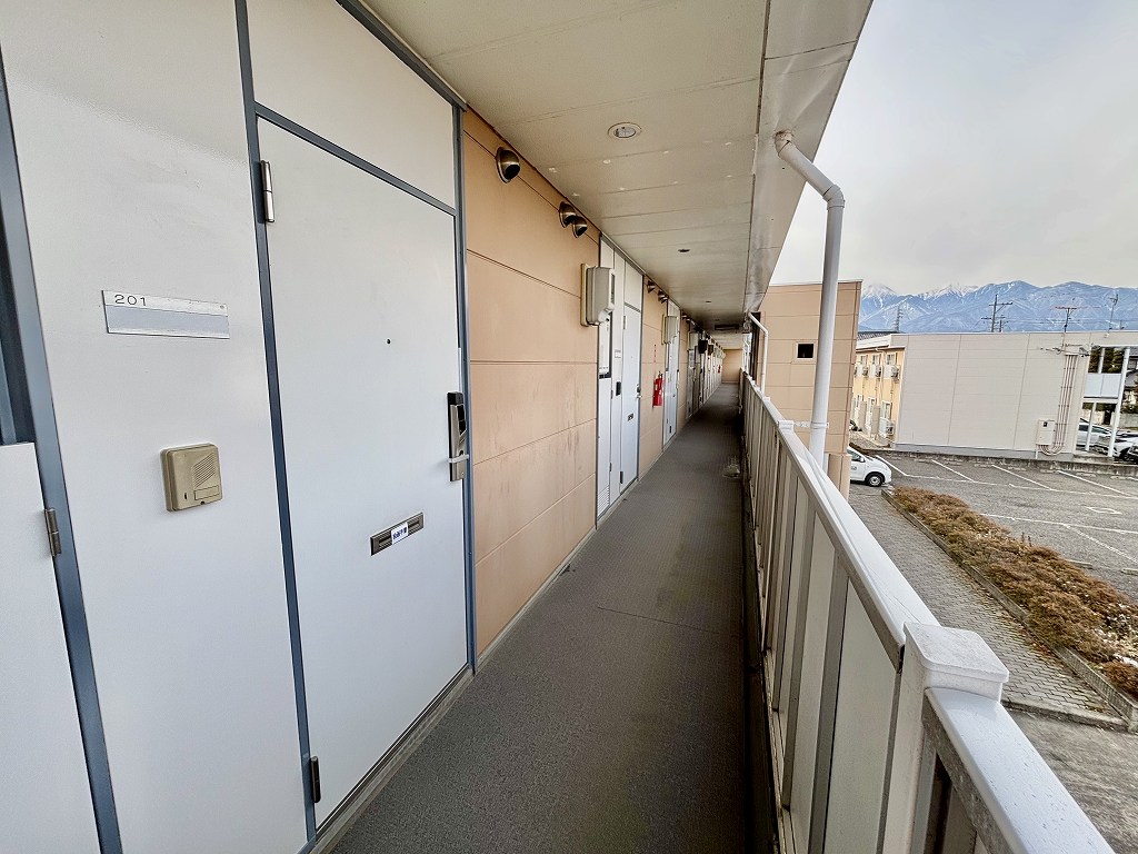 セキュリティ　２階　廊下