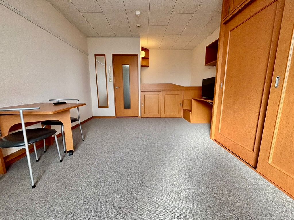 居室・リビング　１階　部屋