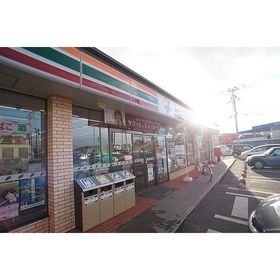 コンビニ　セブンイレブン郡山桑野３丁目店（コンビニ）まで332m