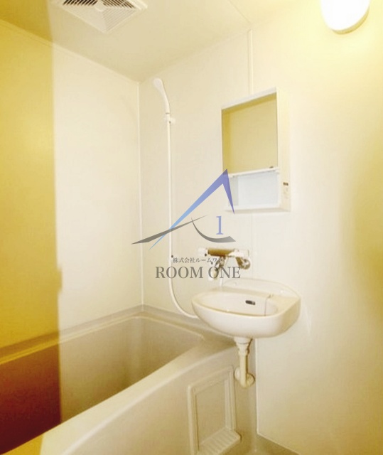 バス・シャワールーム　お風呂です。