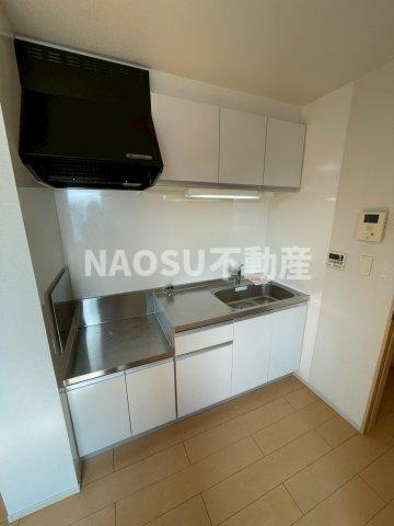 キッチン　コンパクトなキッチンで掃除もラクラク