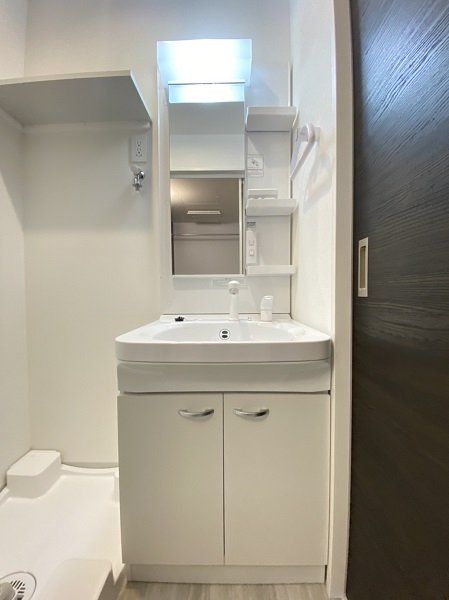 洗面設備　※代表タイプの写真のため実際と異なる場合がございます