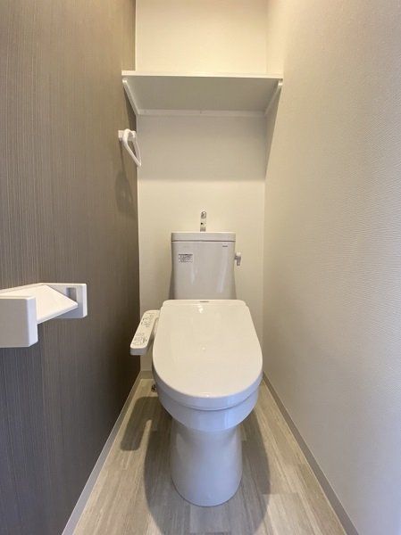 トイレ　※代表タイプの写真のため実際と異なる場合がございます