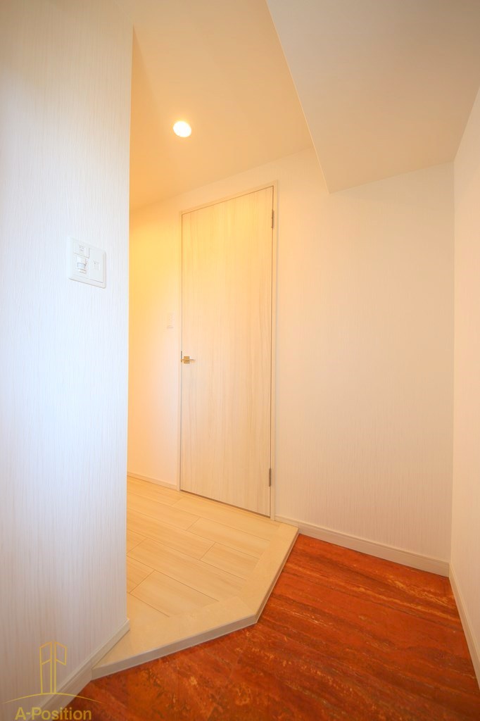 玄関　プレジオ鎗屋町