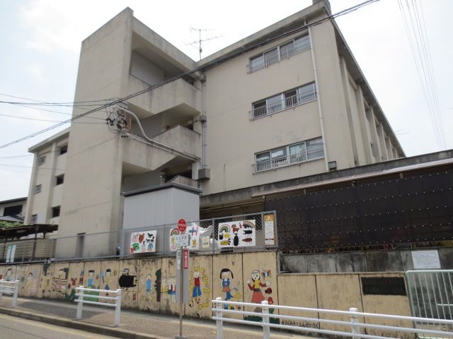 幼稚園・保育園　にじが丘保育園（幼稚園・保育園）まで250m