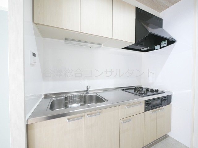 キッチン　システムキッチン（３口コンログリル付）