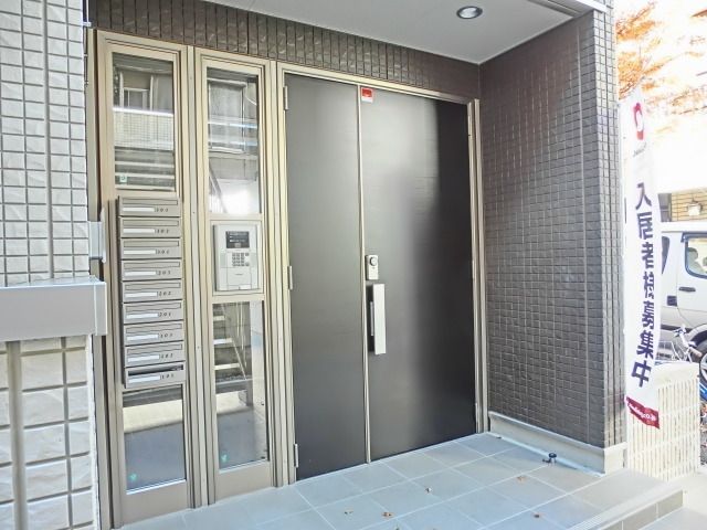 エントランス　★オートロック付エントランス★