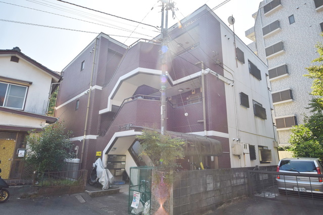 建物外観　～周辺環境ヨシっ～