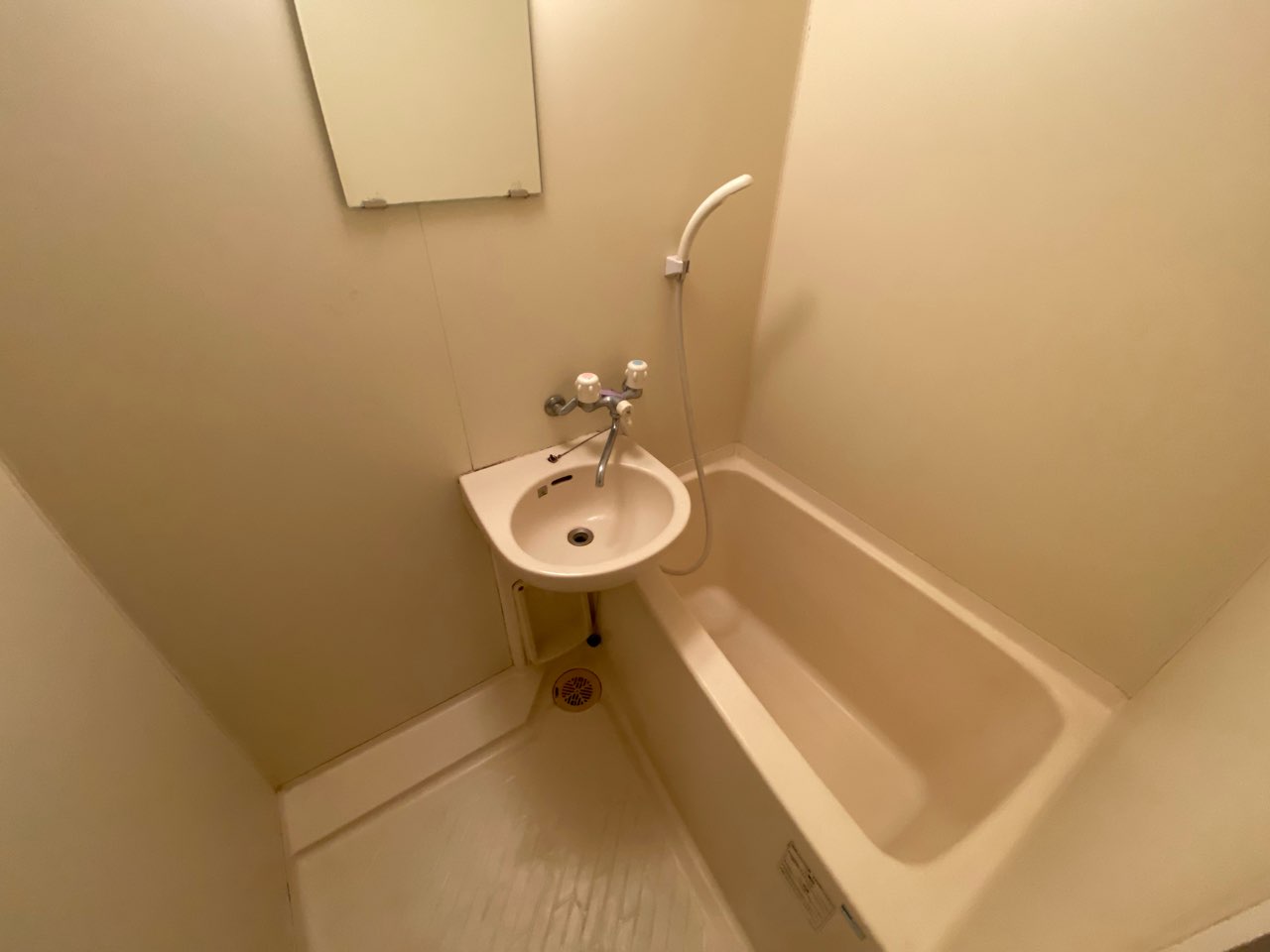 バス・シャワールーム　落ち着く空間のバスルーム♪