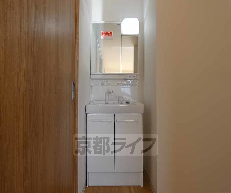 洗面設備　洗面台です