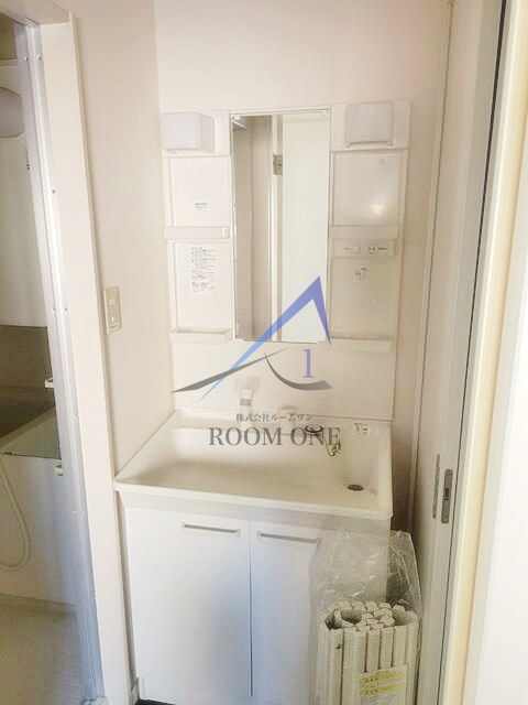 洗面設備　独立洗面台です。