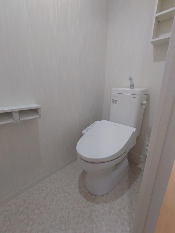 トイレ　トイレ