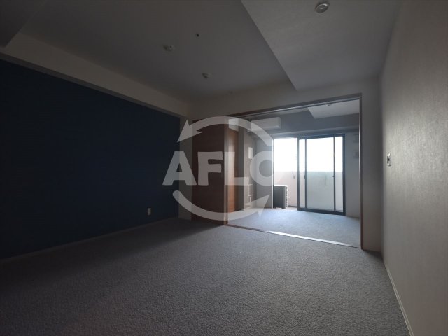 居室・リビング　U Residence Temmabashi(ユーレジデンス