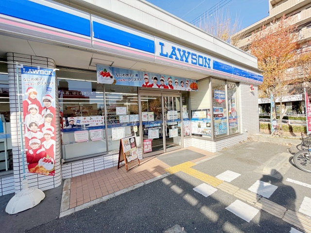 コンビニ　ローソン（コンビニ）まで136m