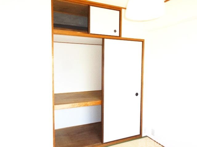 収納　天袋もある押入れ付き！！