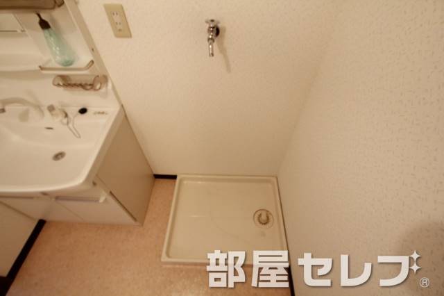 その他設備　きれいな室内洗濯機置場です。