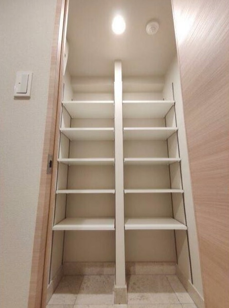 収納
