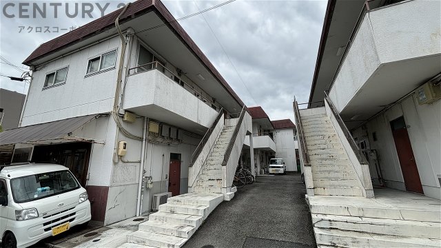 建物外観　敷地内に駐輪場があります♪