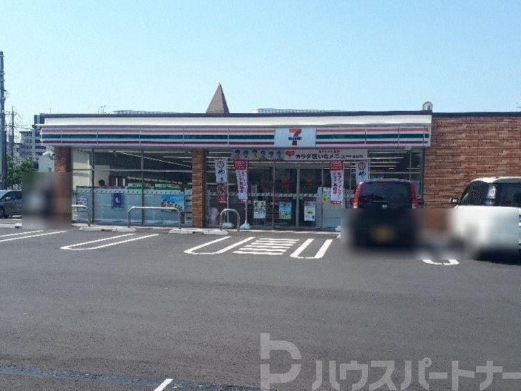 コンビニ　セブンイレブン新松戸北店（コンビニ）まで210m