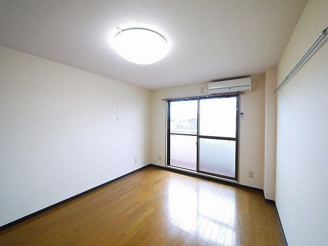 その他部屋・スペース　明るいお部屋です