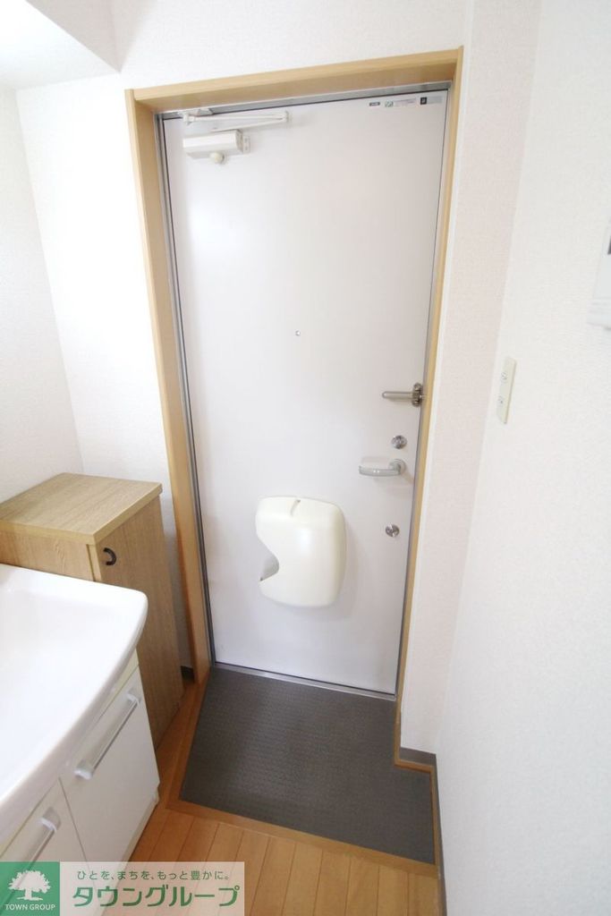 玄関　洗面