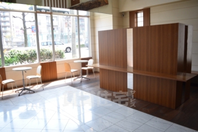 地下鉄名城線 金山駅 徒歩9分 9階建 築21年の外観写真