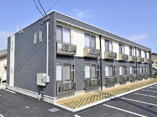 レオネクストグランピエールの建物外観