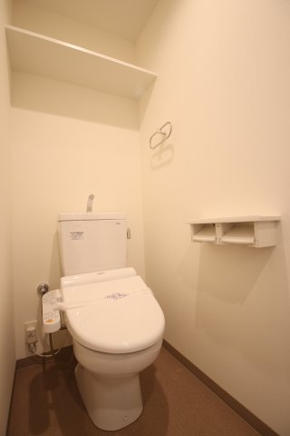 トイレ　落ち着いたトイレです