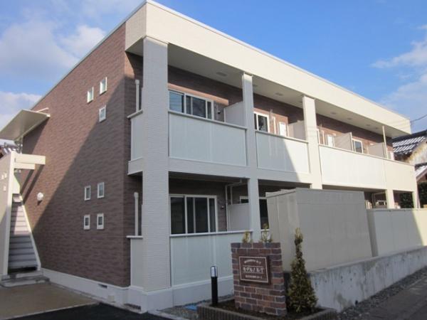 松江市矢田町のアパートの建物外観
