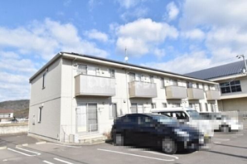 坂出市林田町のアパートの建物外観