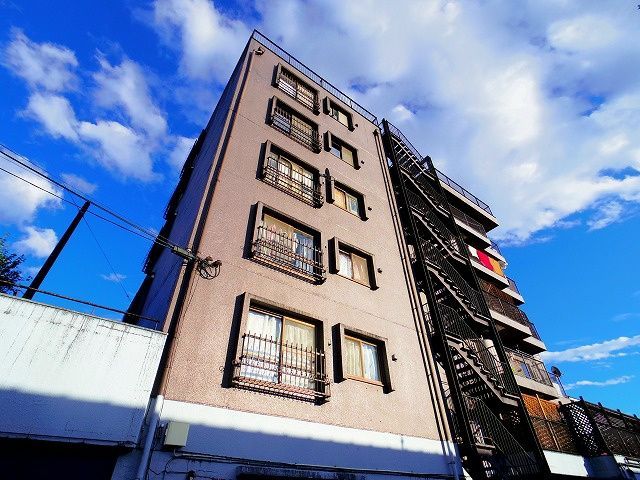 東京都東久留米市柳窪３（マンション）の賃貸物件の外観