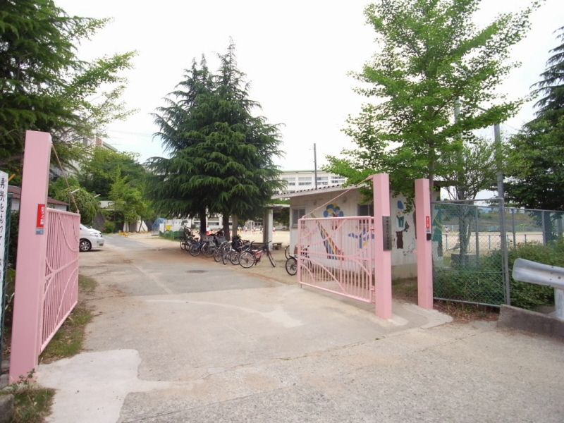 【MATSUGAOKA　HEIGHTSの小学校】