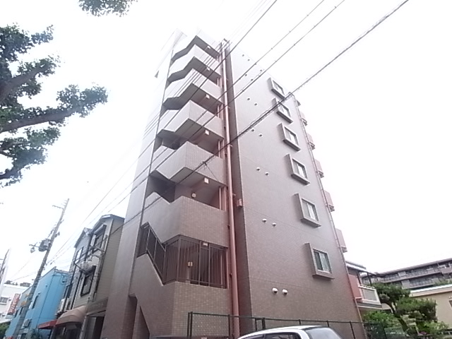 【神戸市東灘区魚崎南町のマンションの建物外観】