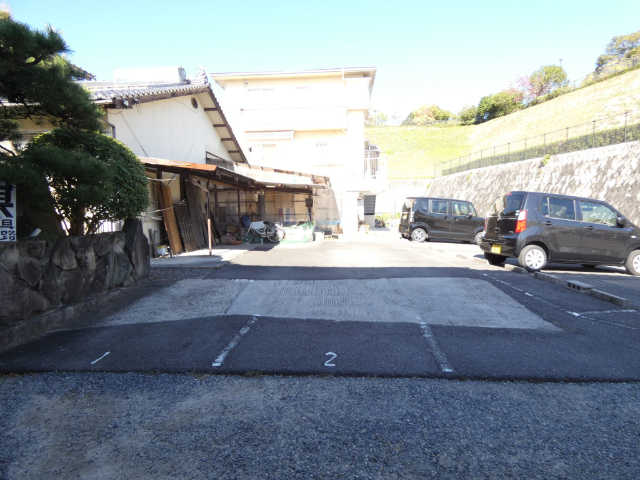 【コーポ宮路の駐車場】