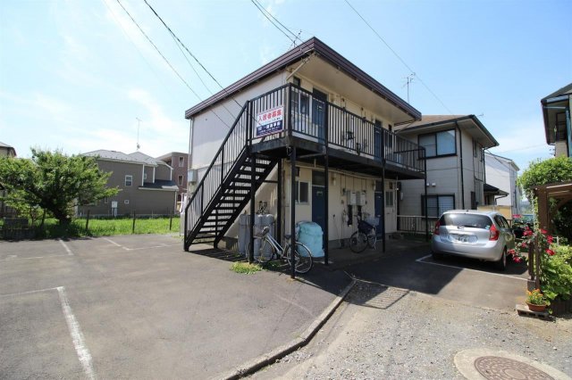 建物外観　4世帯ですべて角部屋です！