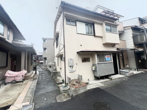 淀川区三津屋北1丁目2LDK貸家の建物外観