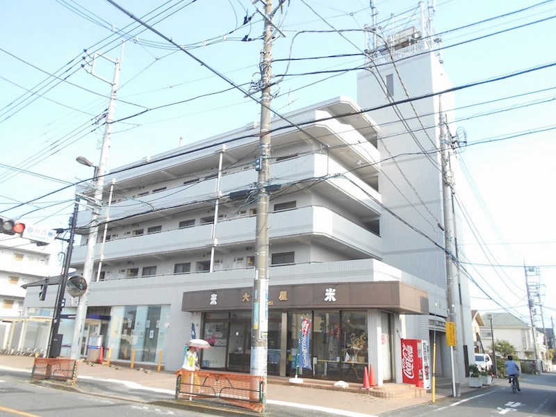 立川市幸町のマンションの建物外観