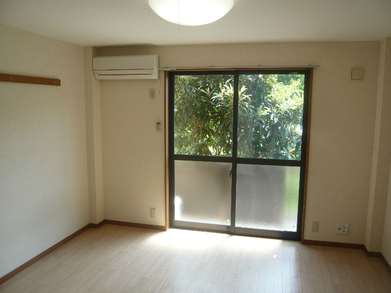 居室・リビング　※画像は103号室参照です。