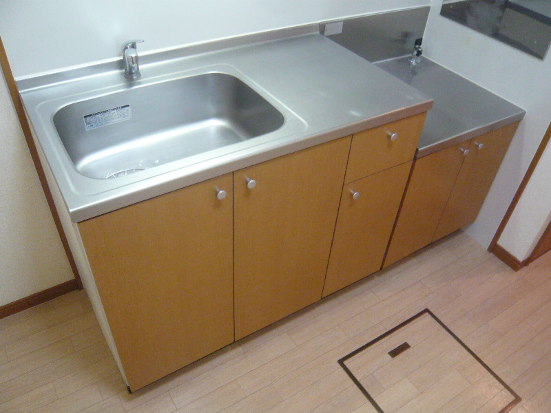 キッチン　※画像は103号室参照です。