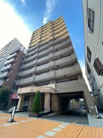 所沢市御幸町のマンションの建物外観