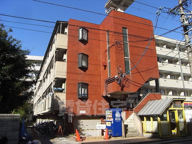 名古屋市昭和区狭間町のマンションの建物外観