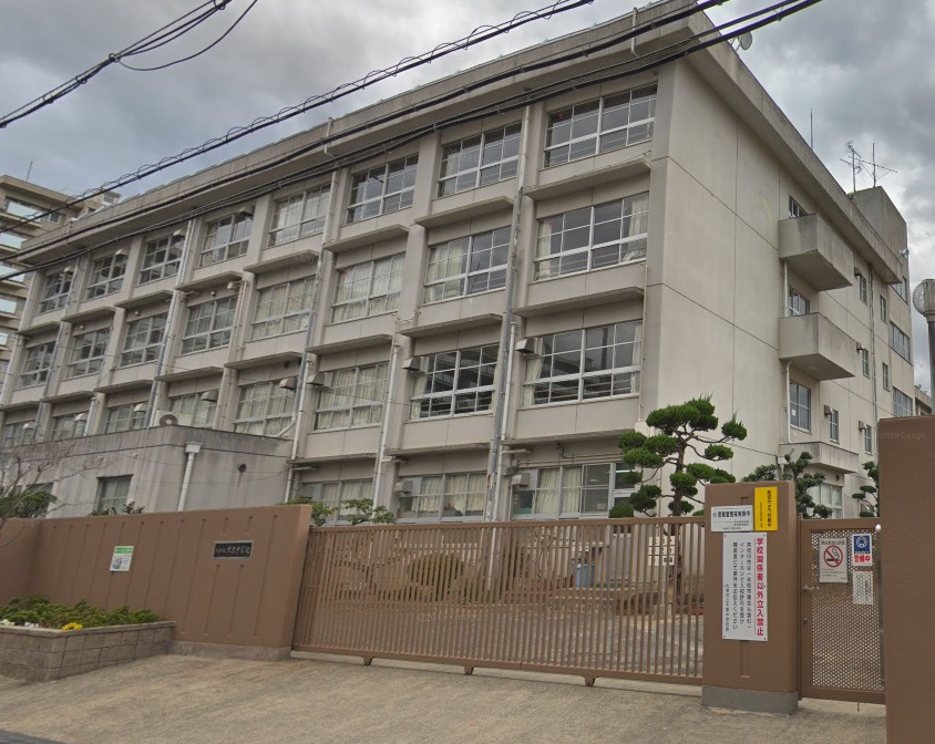 中学校　大東市立大東中学校（中学校）まで530m