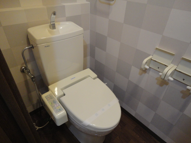 トイレ　シャワー付トイレ