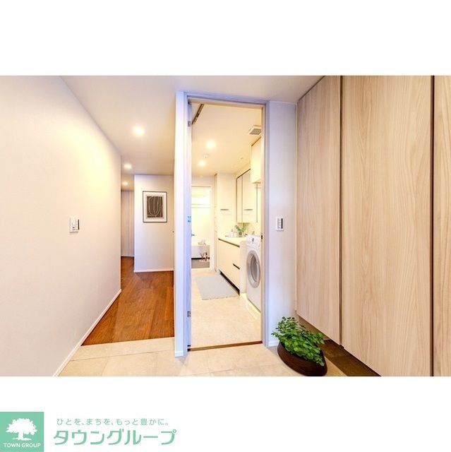 洗面設備　家具・調度品等はCG 加工です。実際の賃貸住居 には含まれ…