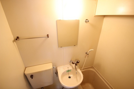 洗面設備　※別部屋の写真です