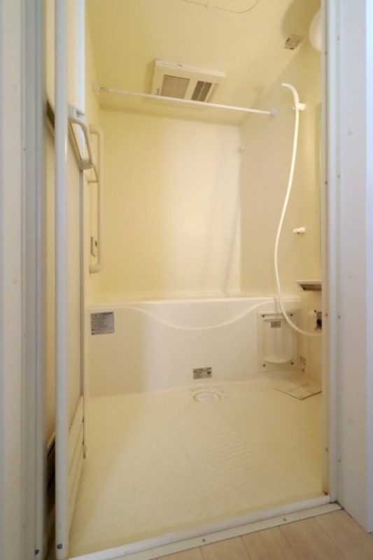 バス・シャワールーム　図面と現状に相違がある場合には現状を優先